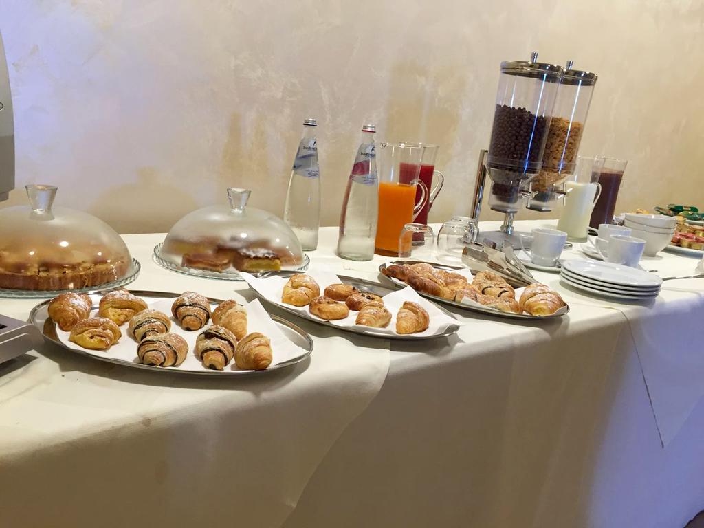 Costa Del Sol Bed & Breakfast Порто Емпедокле Екстериор снимка