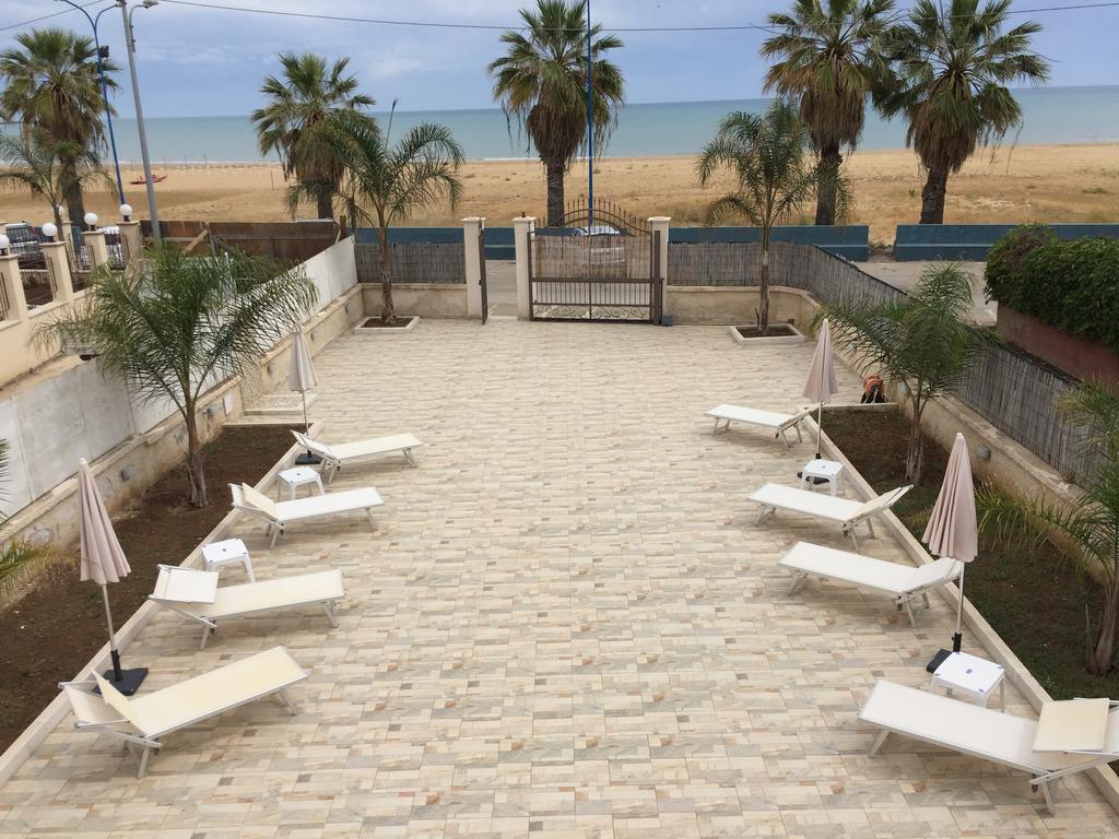 Costa Del Sol Bed & Breakfast Порто Емпедокле Екстериор снимка