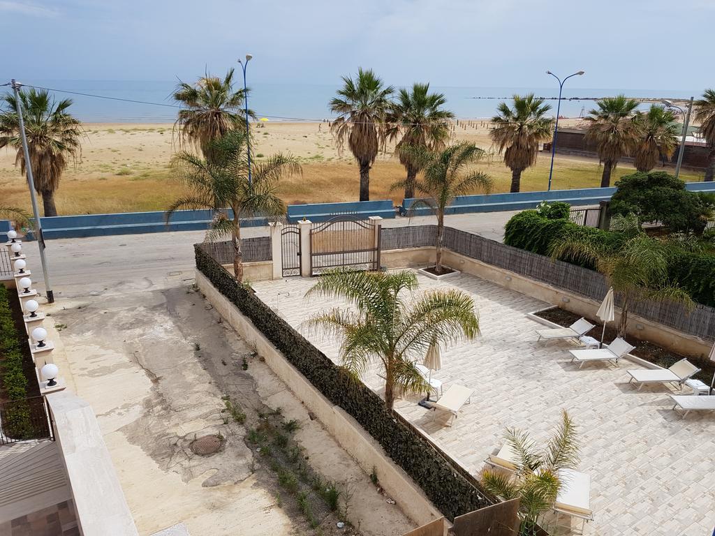 Costa Del Sol Bed & Breakfast Порто Емпедокле Екстериор снимка