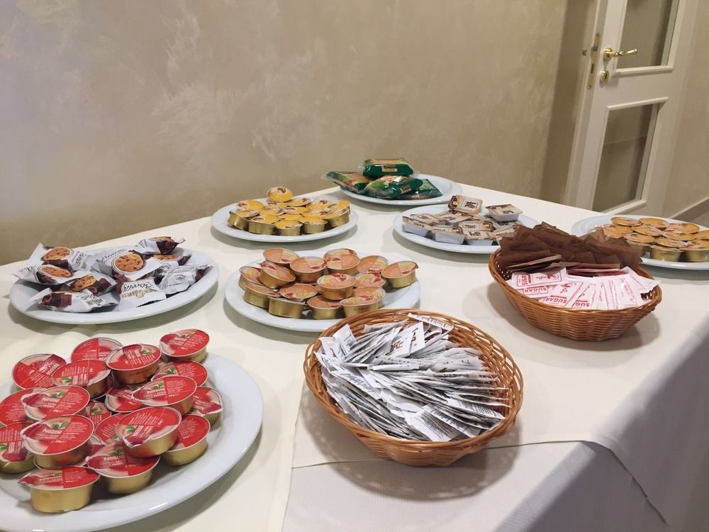 Costa Del Sol Bed & Breakfast Порто Емпедокле Екстериор снимка